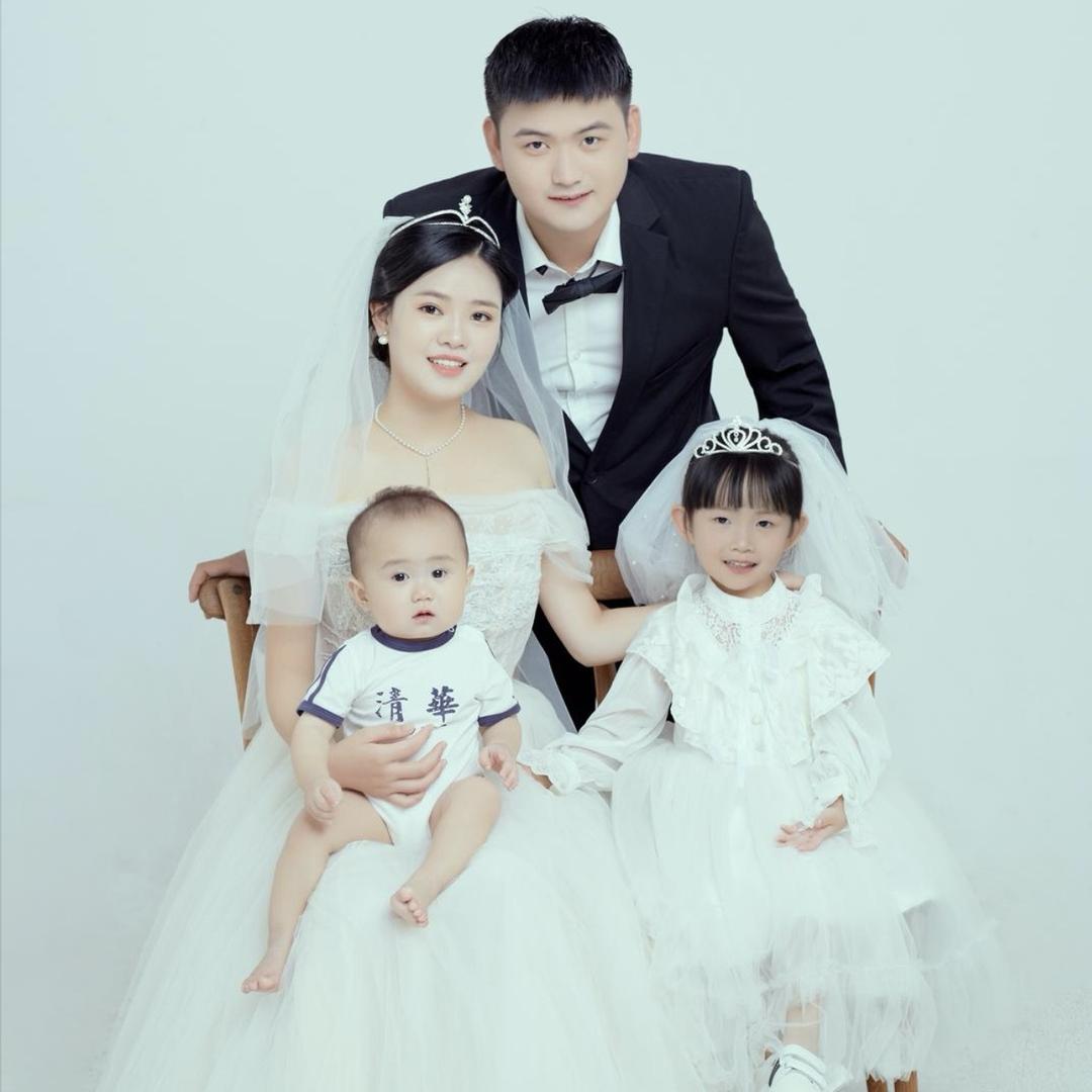静静有仨小跟班👨‍👩‍👧‍👦
