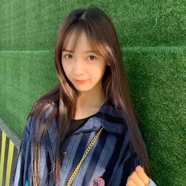 小鱼爱吃鱼