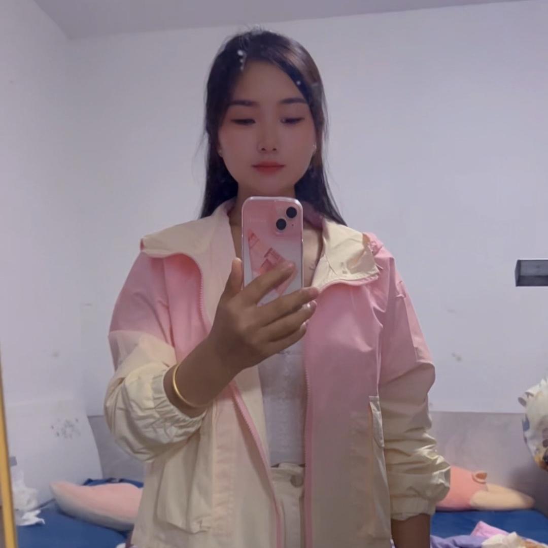 卖化妆品的小姐姐，香儿