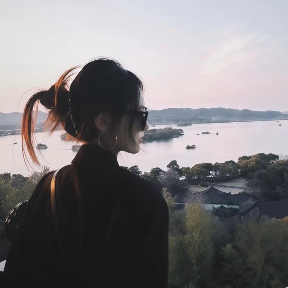 初见