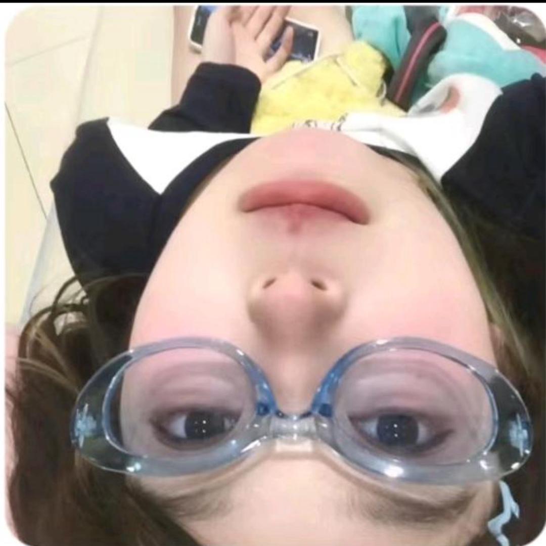 八只蛙蛙