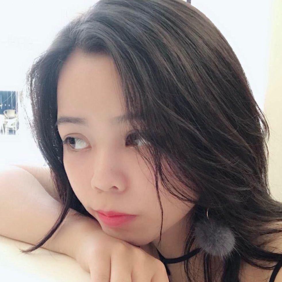 黄菲然