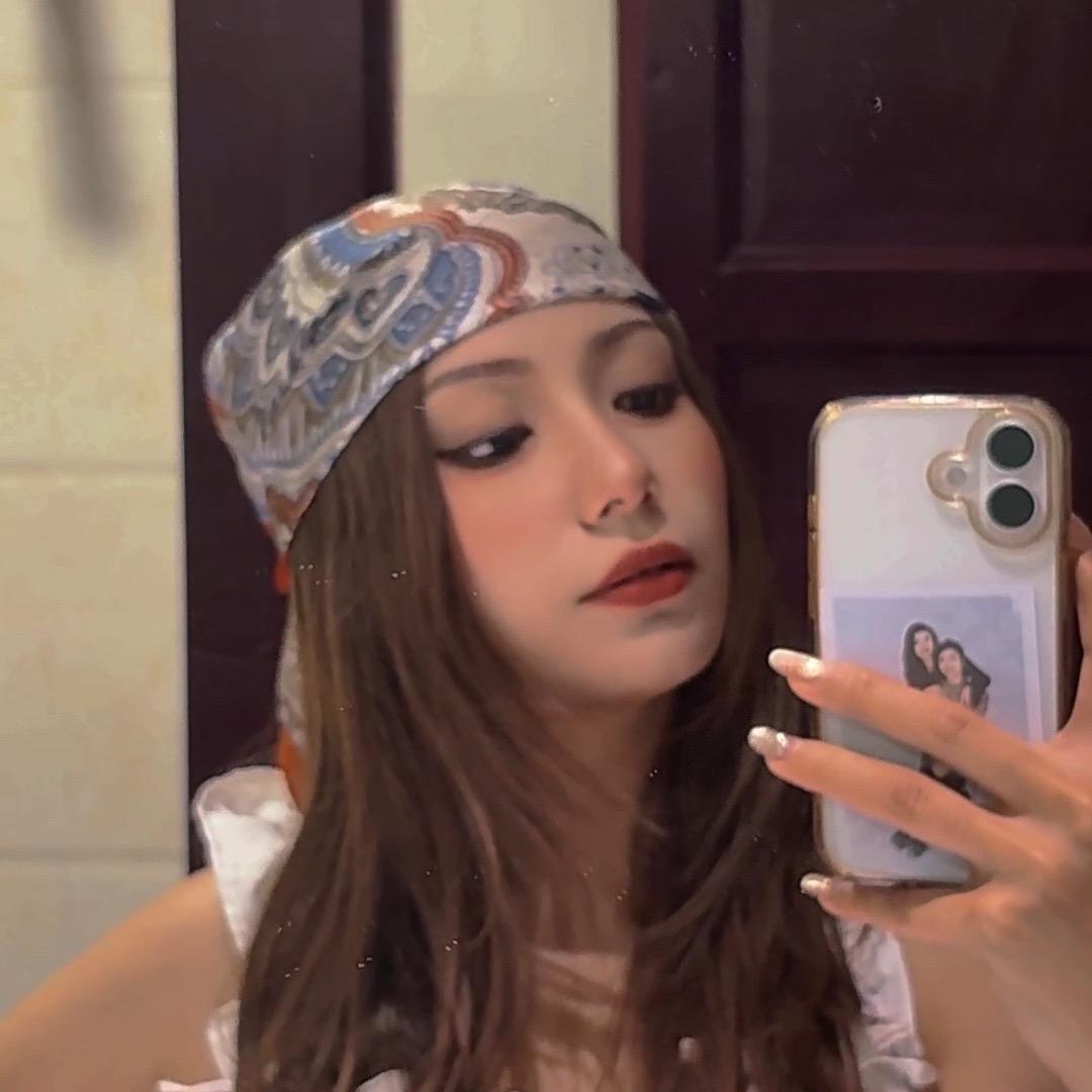 代斯甄妆