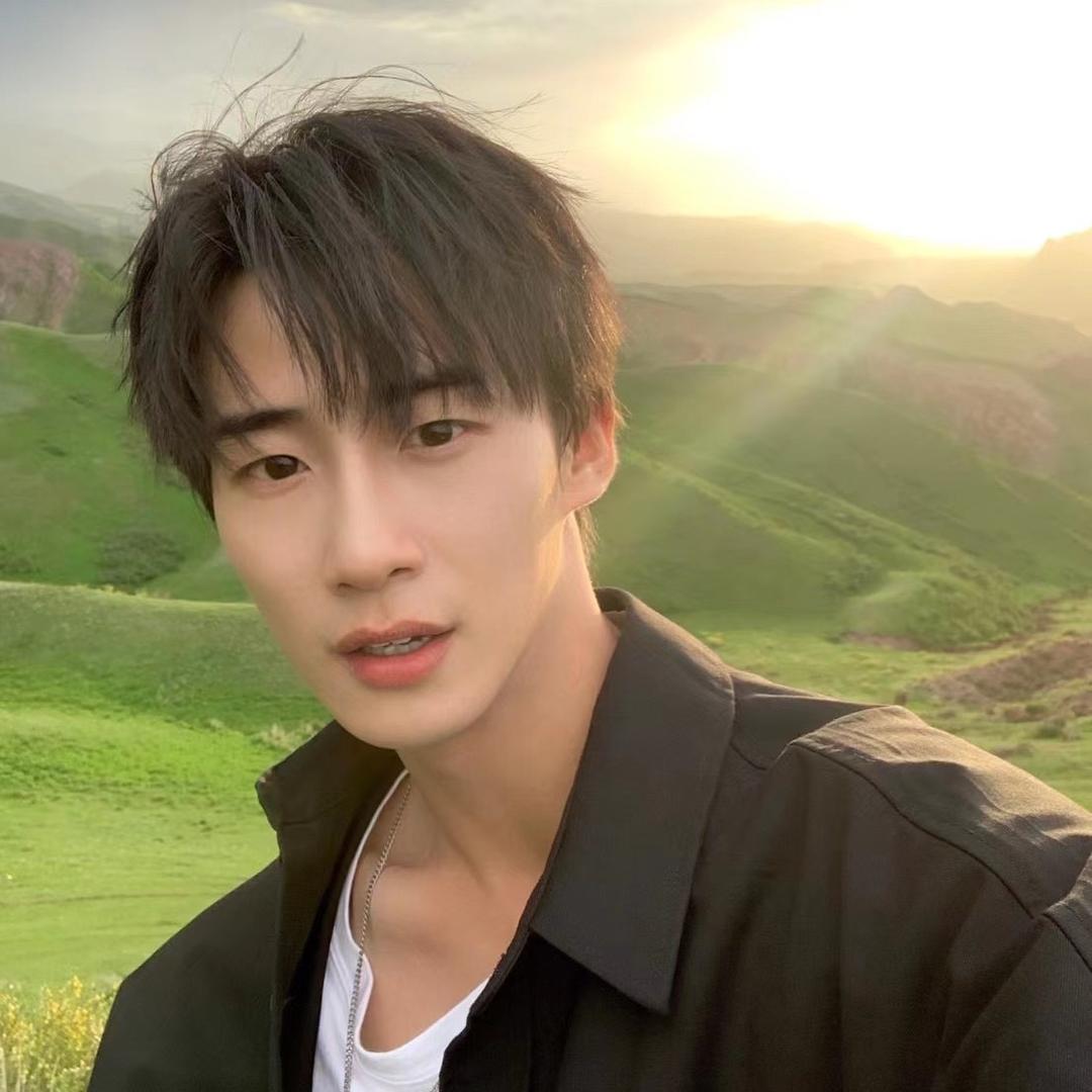 王鲤鱼Leo
