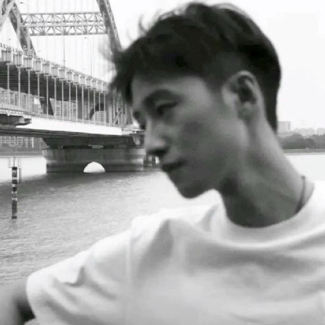 宇.头像
