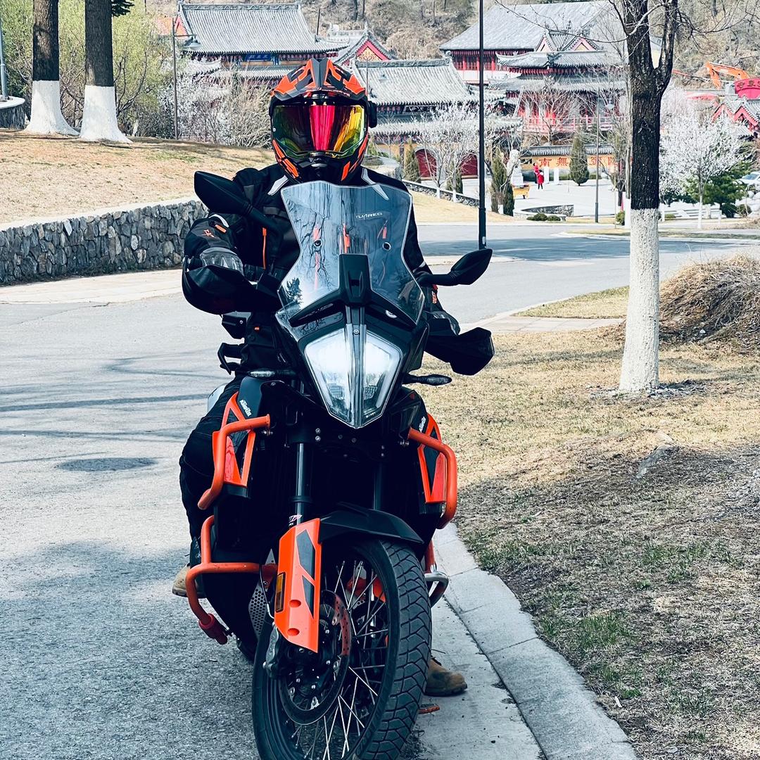 脚踩两轮逛神州