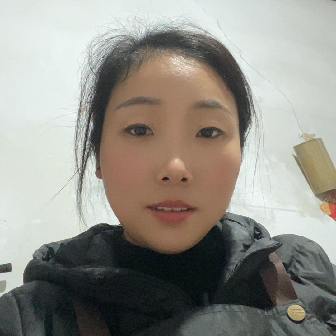 小青摆个小摊（四个孩子的宝妈）