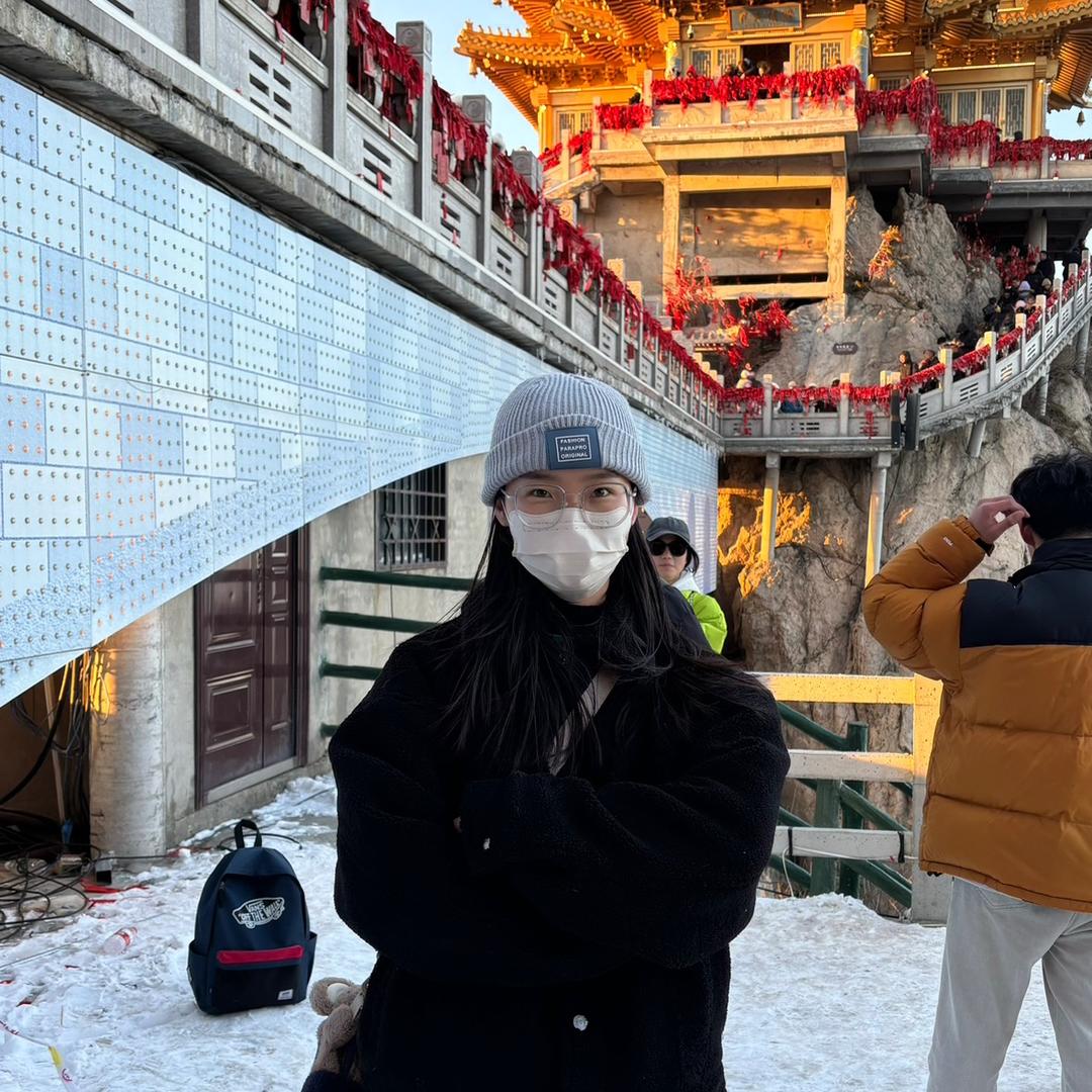 汾阳左右婚纱礼服馆 赵月