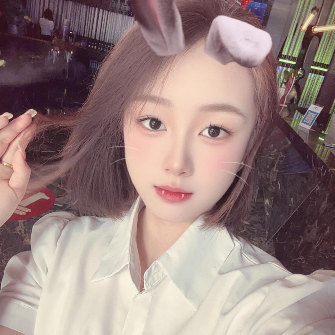 广寒宫客服：）小马