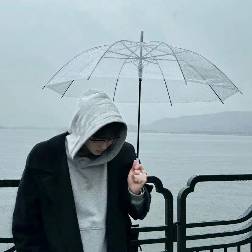 卓一航.