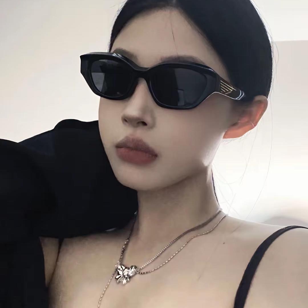 小哭包艳子