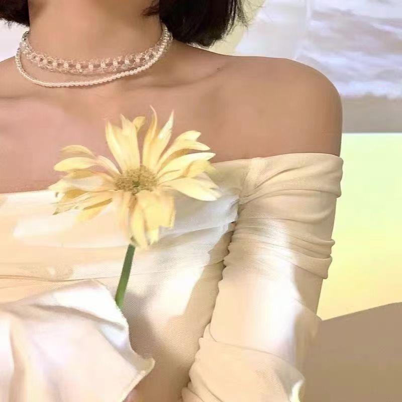 🦋🌺🌺☁️🍓