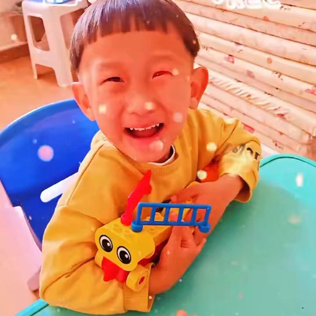 怕蟑螂的女汉子