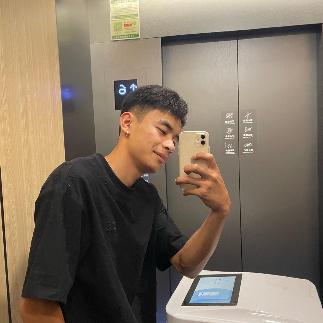 小 轩.🚀