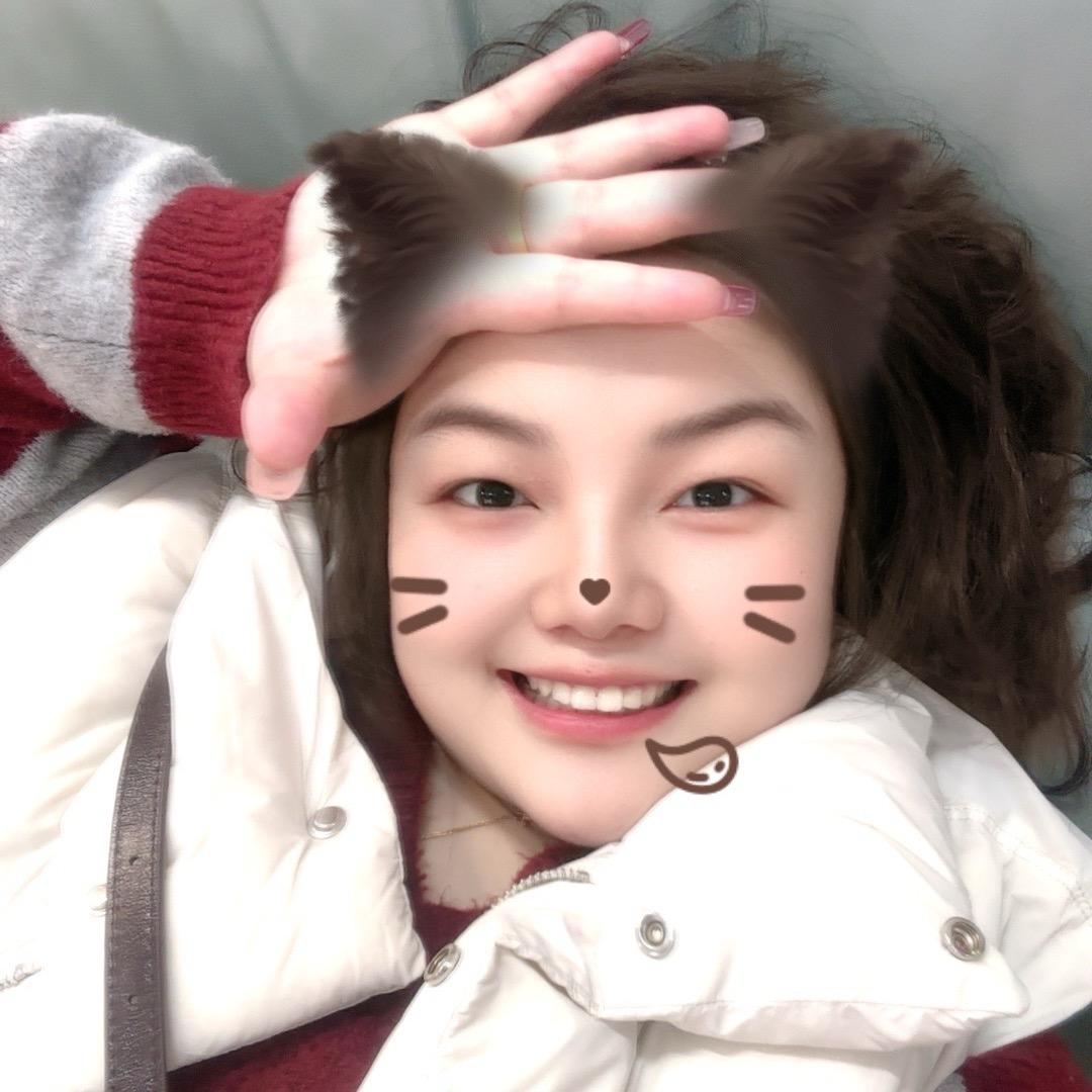 孙小小吖