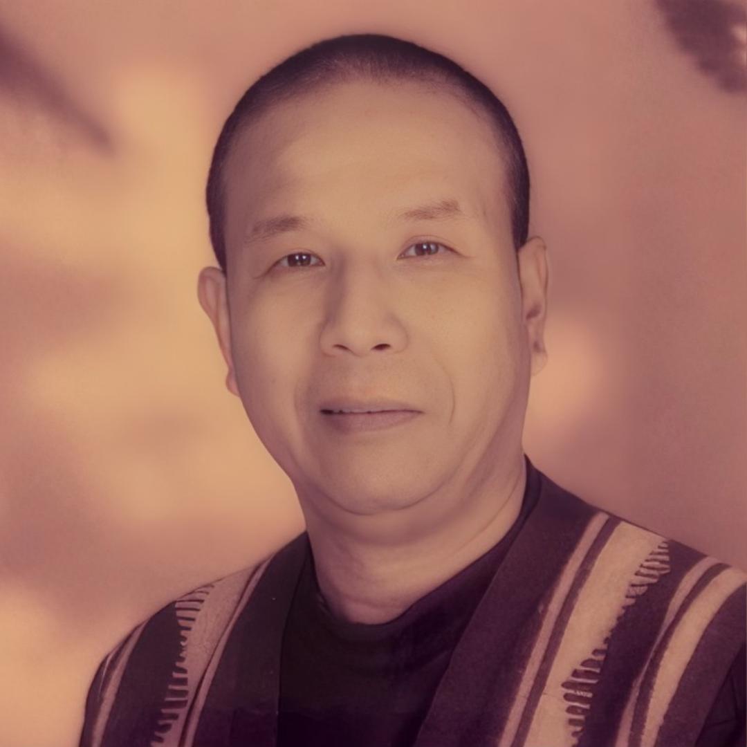 演员何金龙