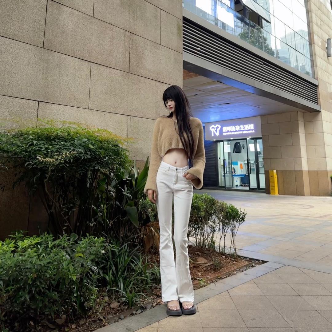 楊小希.