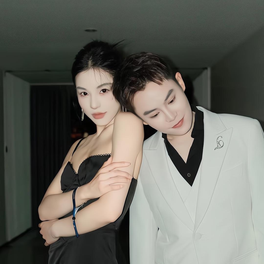 多余和毛毛姐《直播返场》