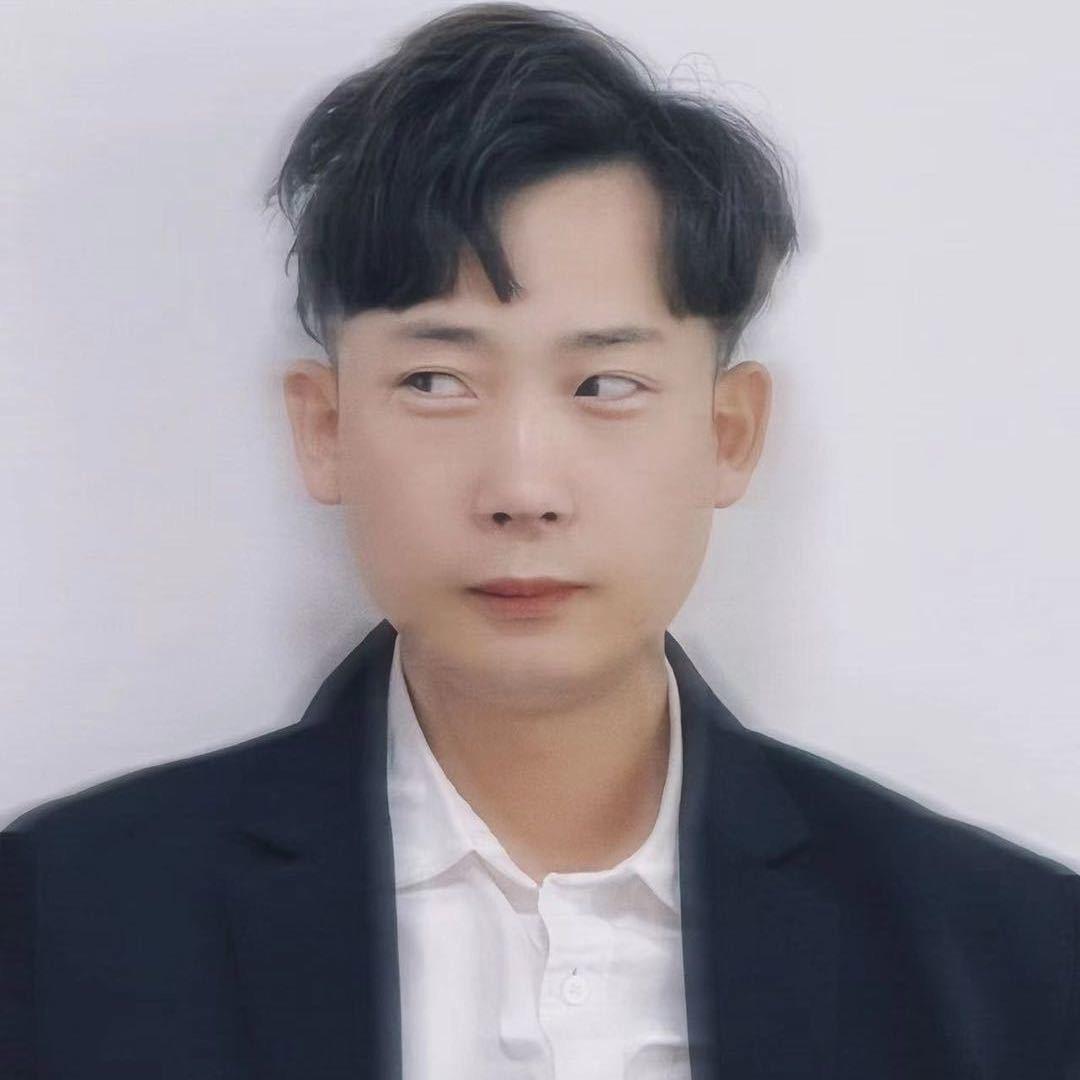 瑞斯美发Tony 王