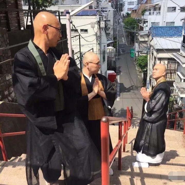 张哈哈