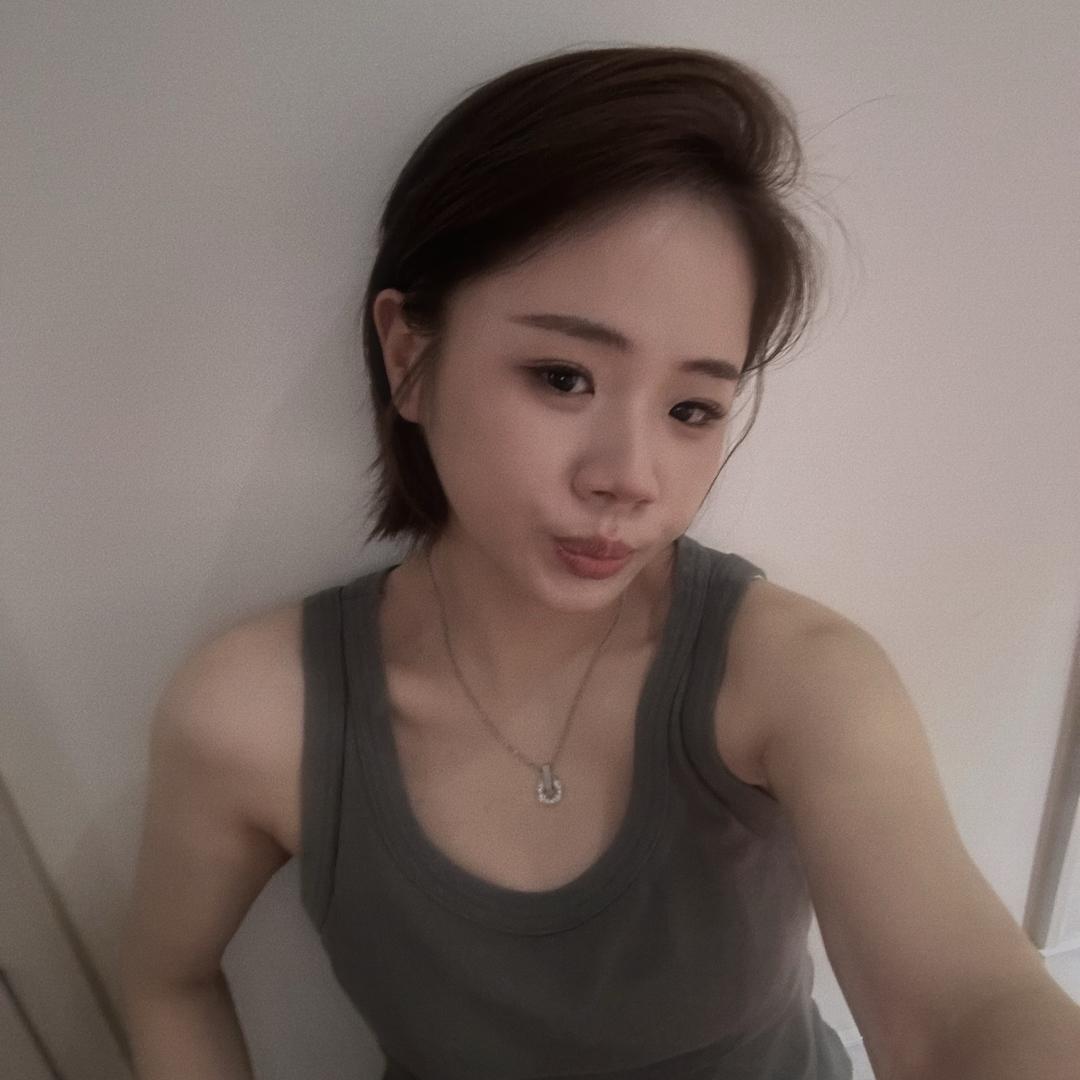 蛐小77。