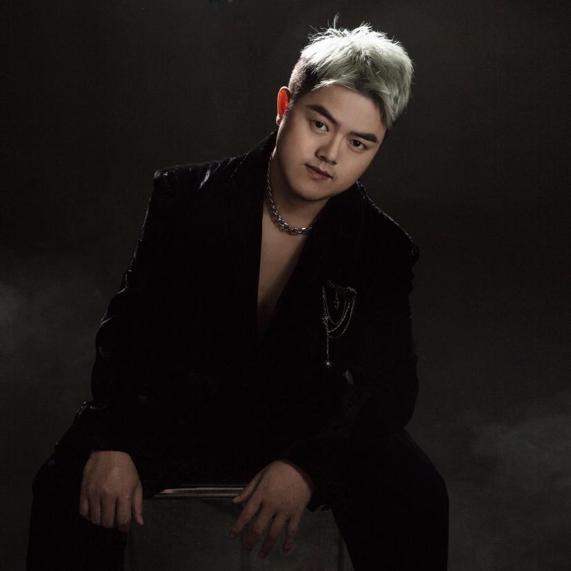 石狮神采飞扬杨云