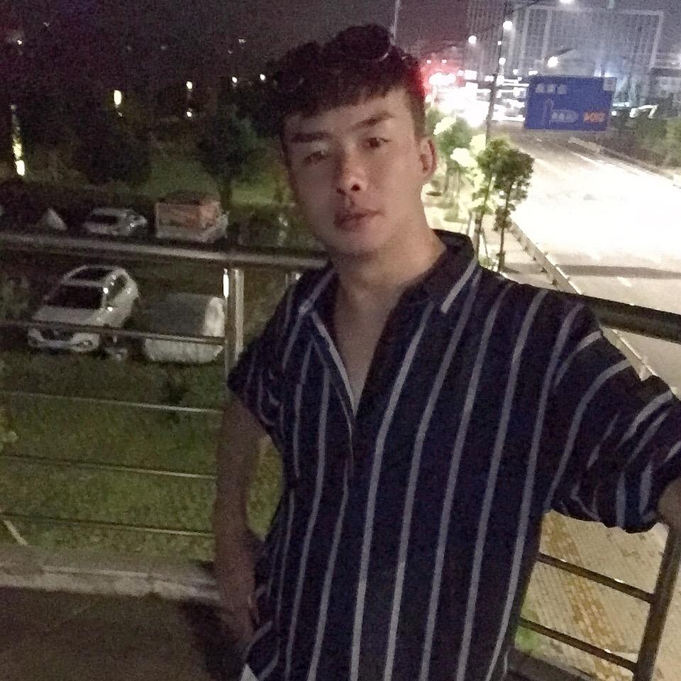 小勇，