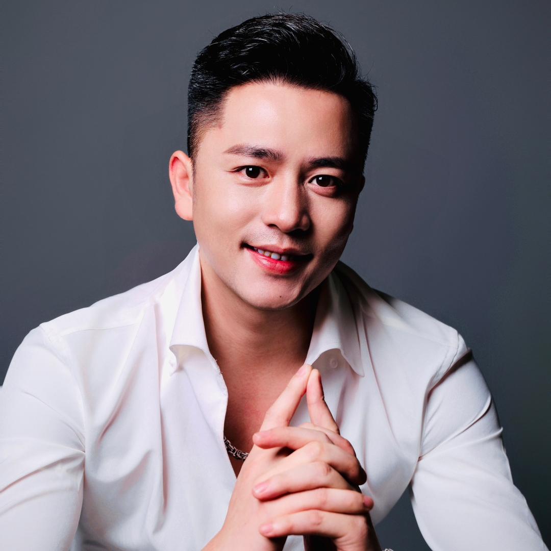 蒋翰东（给你正确变美的方法）