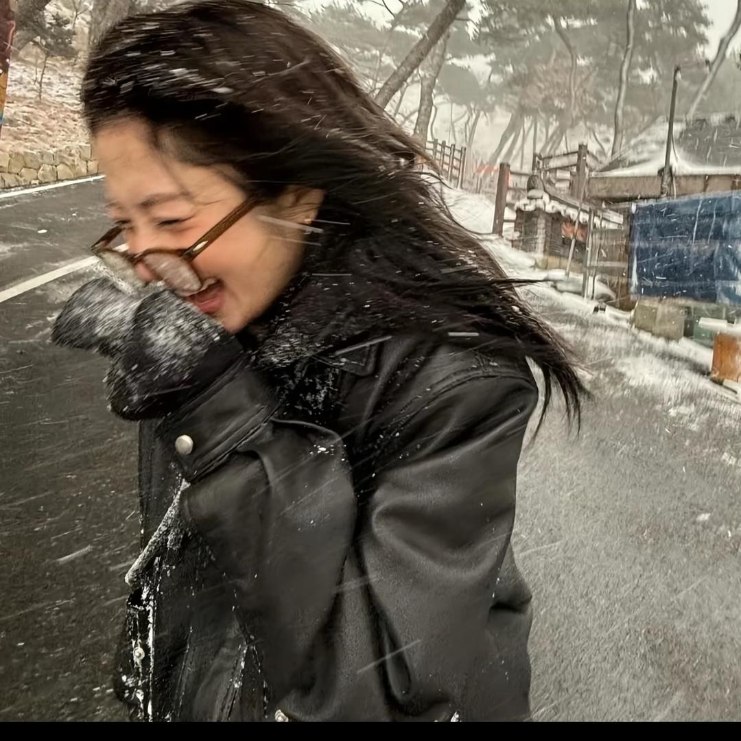 冫氵