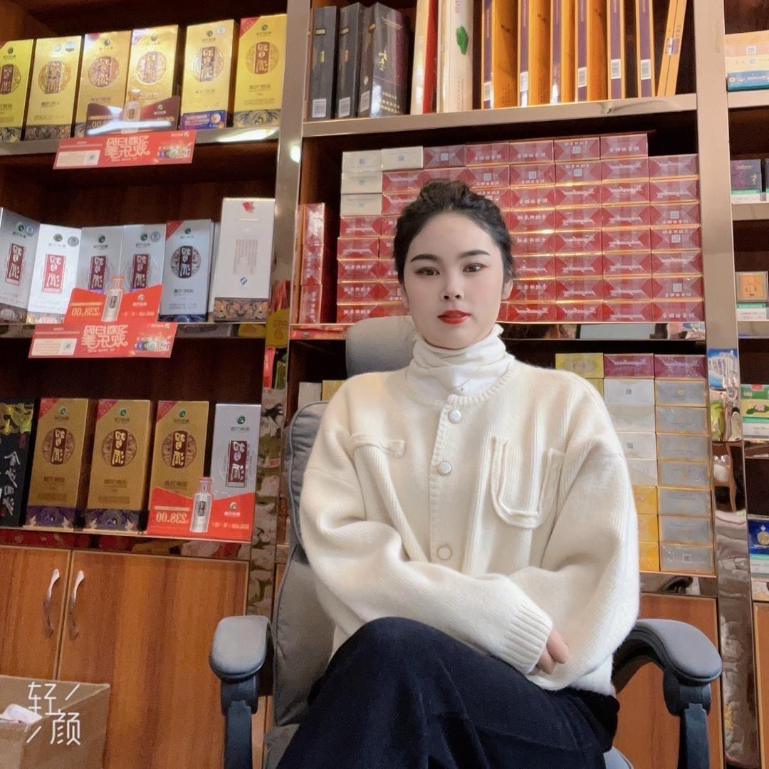 胡英