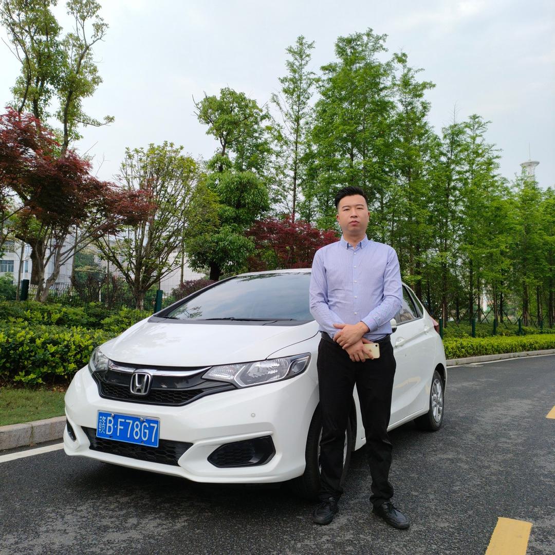 利辉老谭二手车