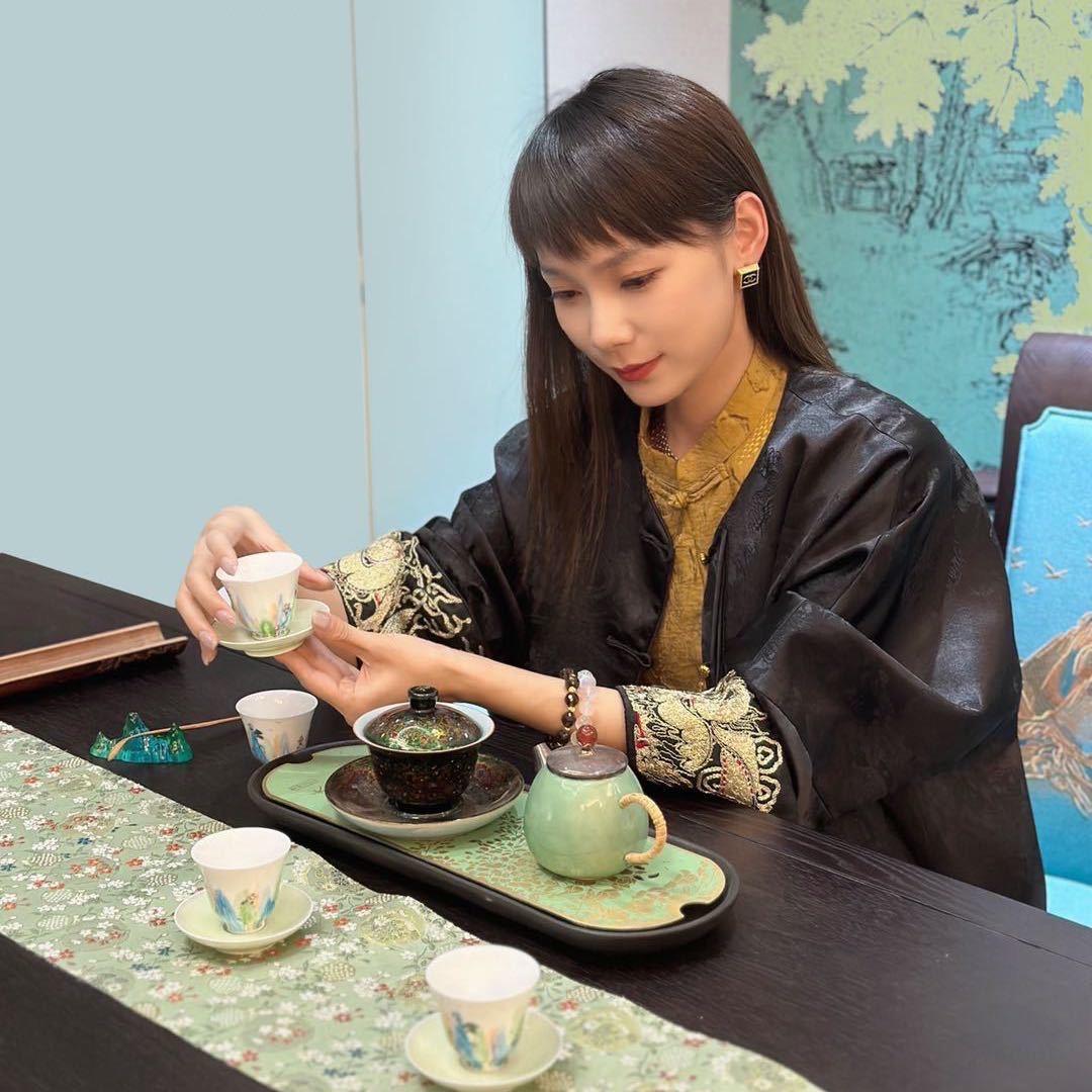 上高县虞雪百货店Ling