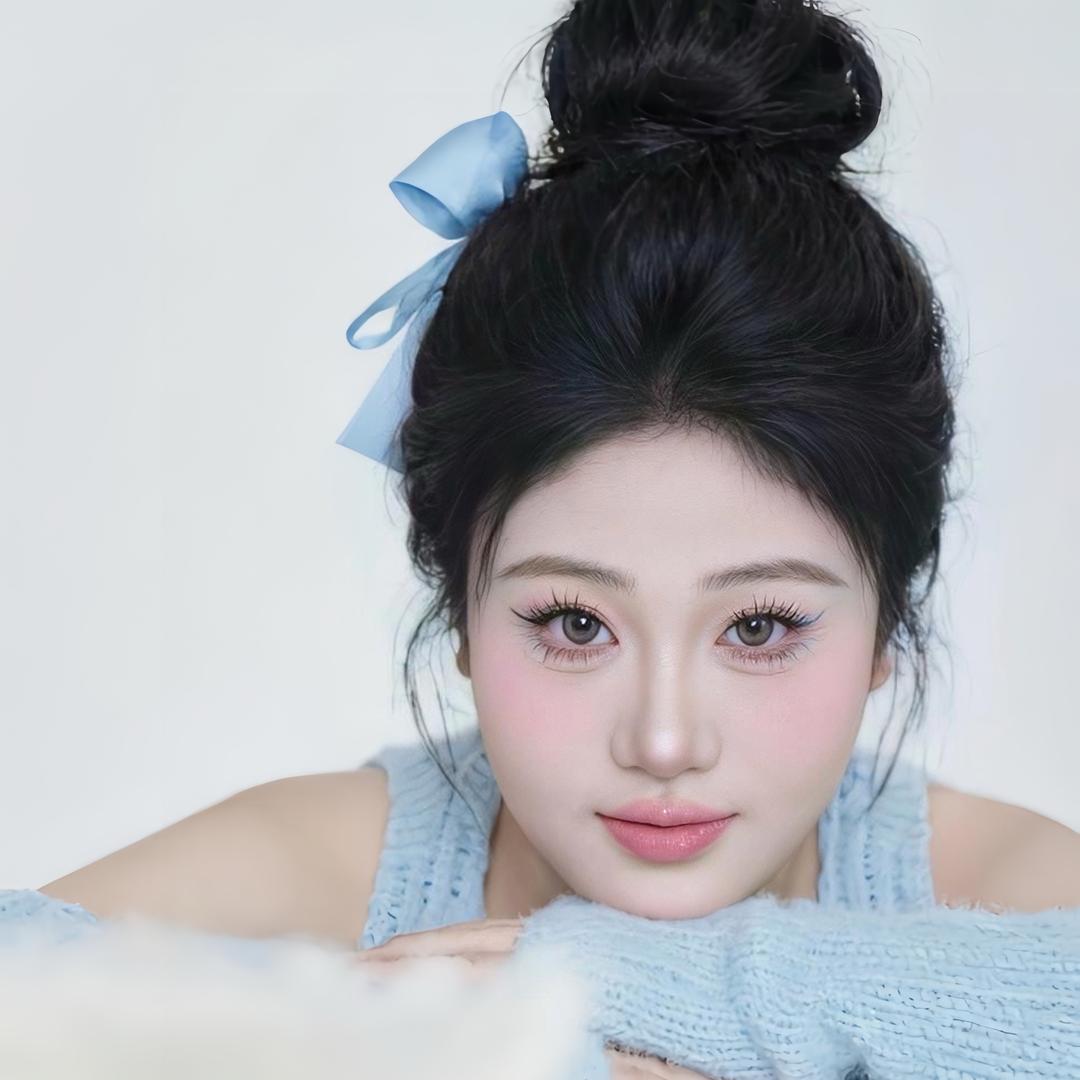 劉劉.