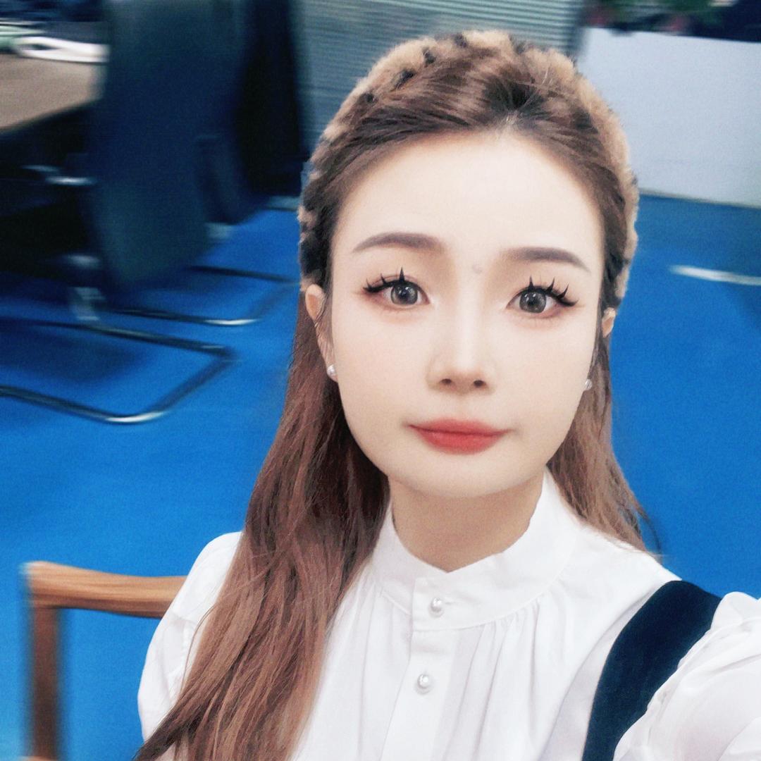 鸿扬女裤工厂店（晶晶）