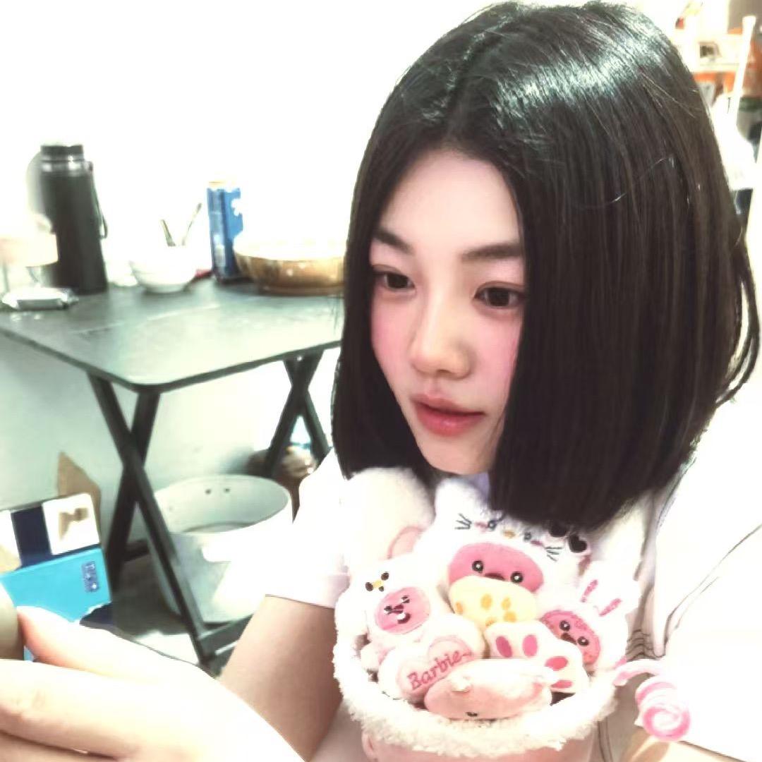 ～☞AA  星🌟陈