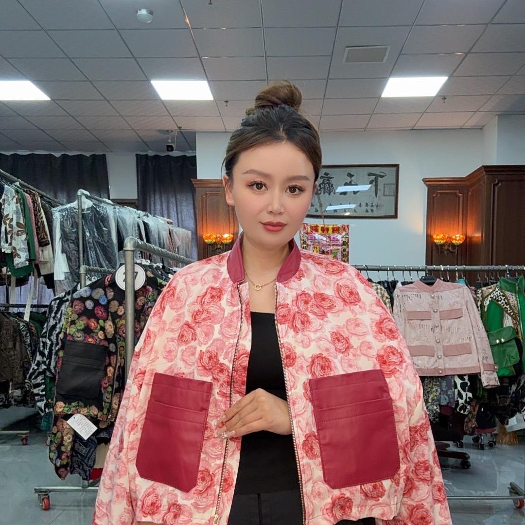 天天发财皮草工厂店