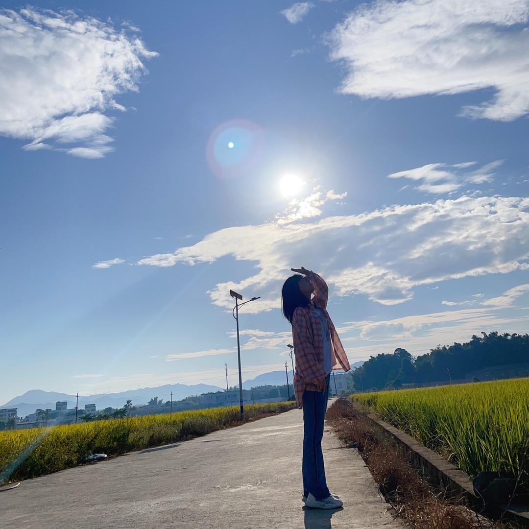 龙门县萧萧美食店