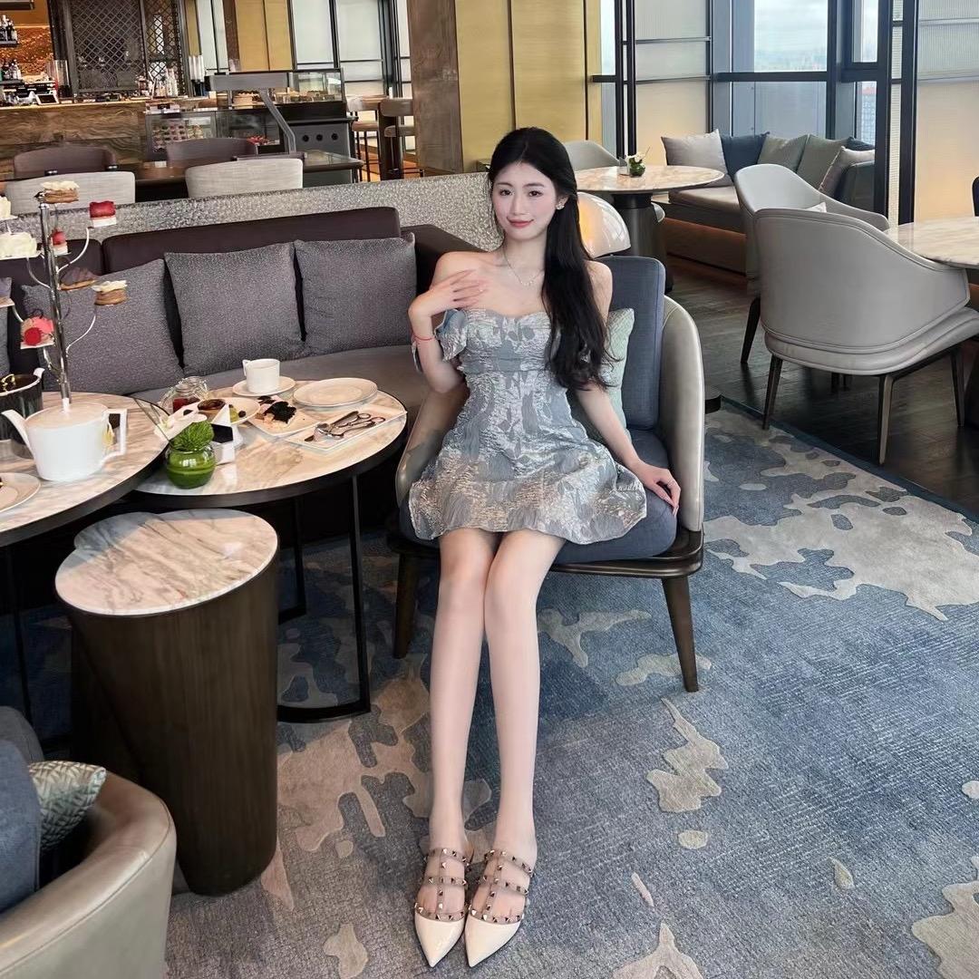 纯白.