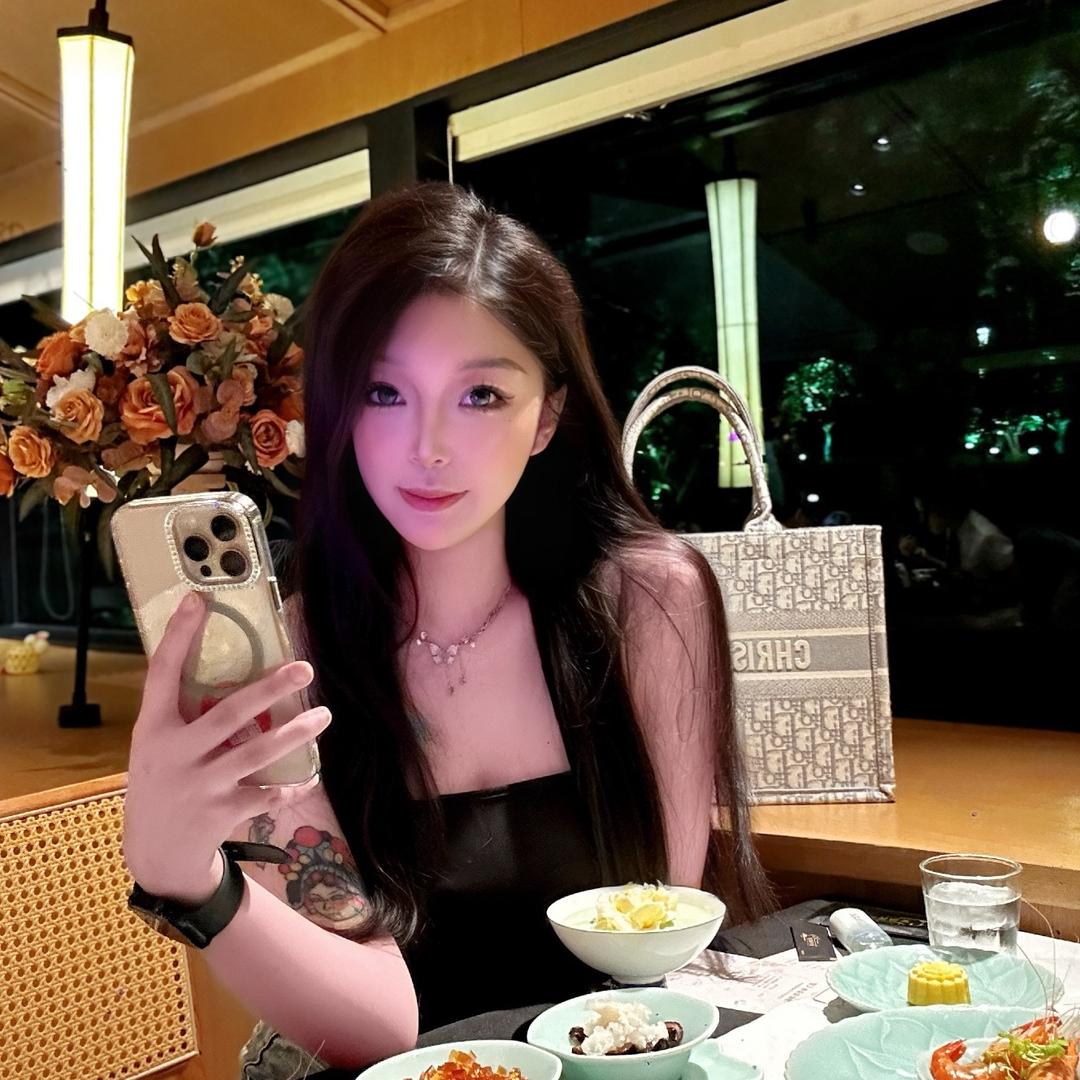 小锐ye.