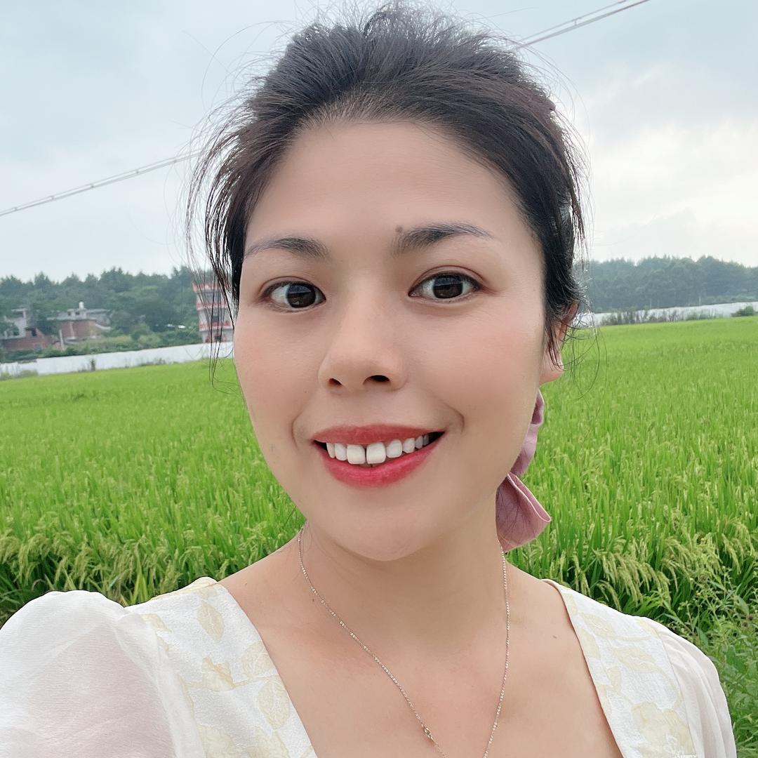 小玲彤蒙