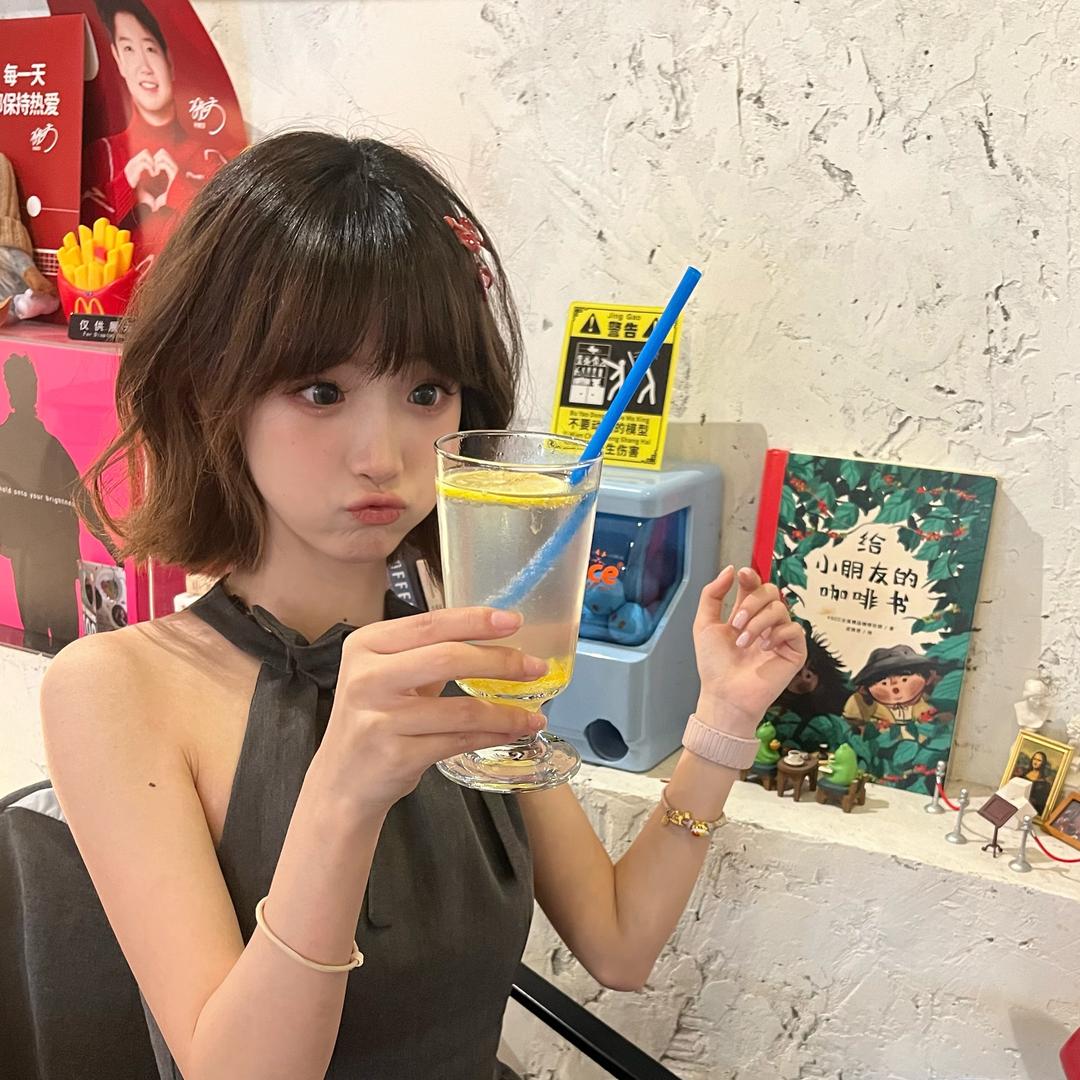 在下毛毛雨🌧️