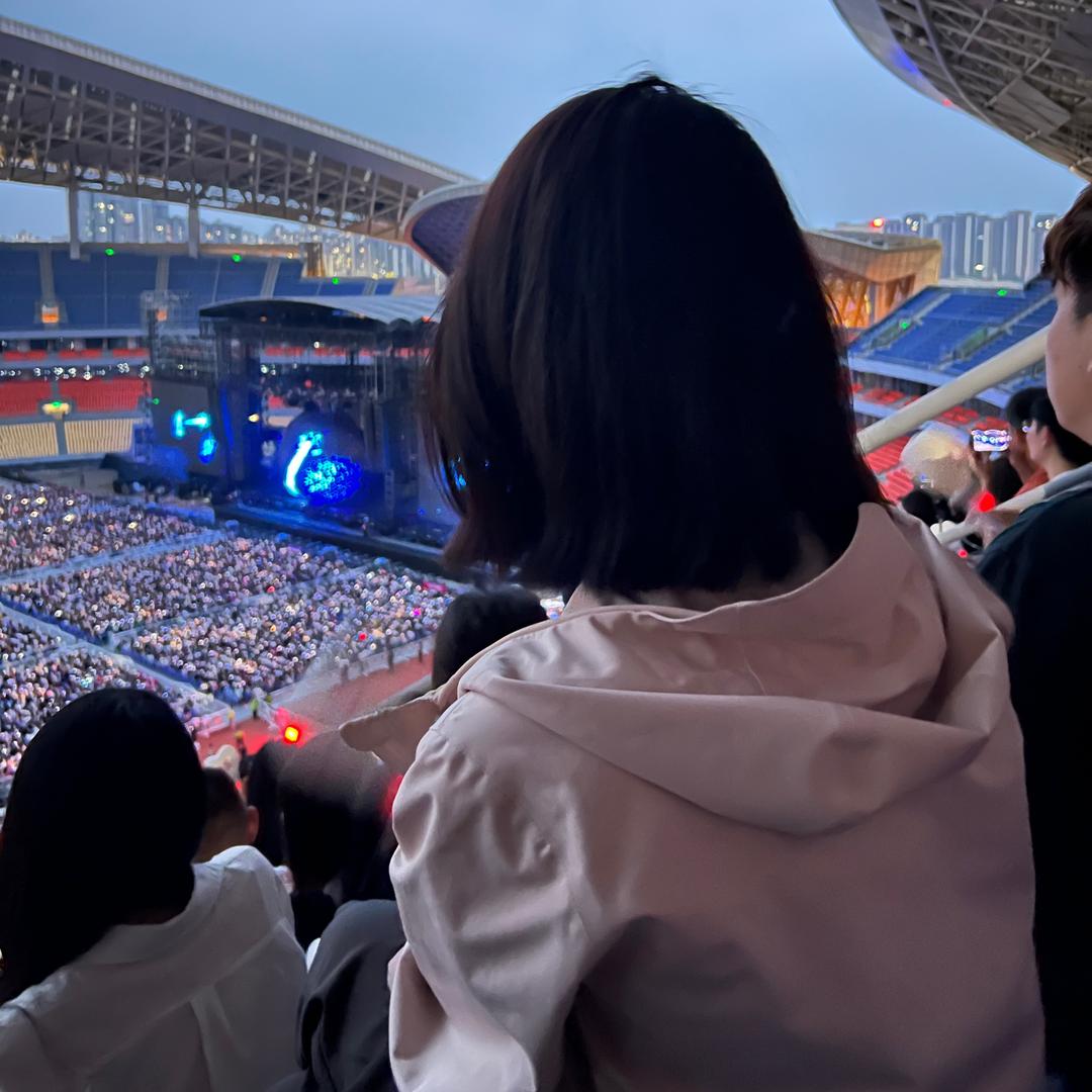 大声笑怎么了..