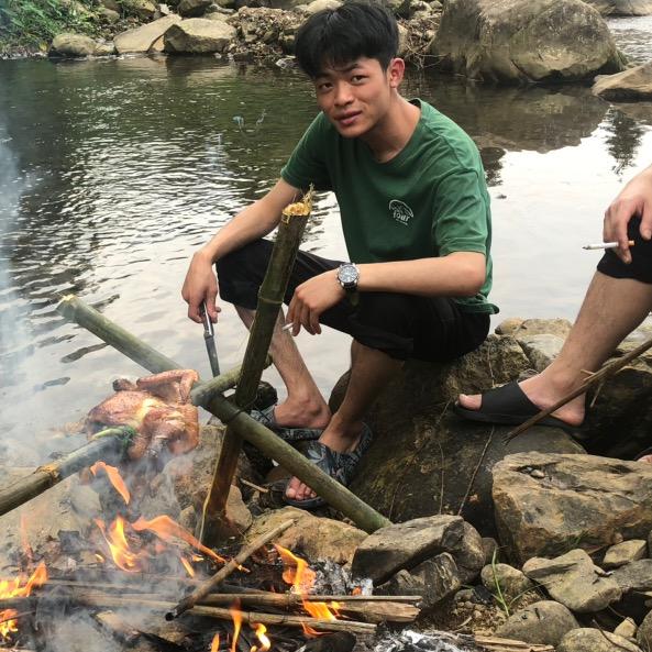 绿区酒吧梁总监