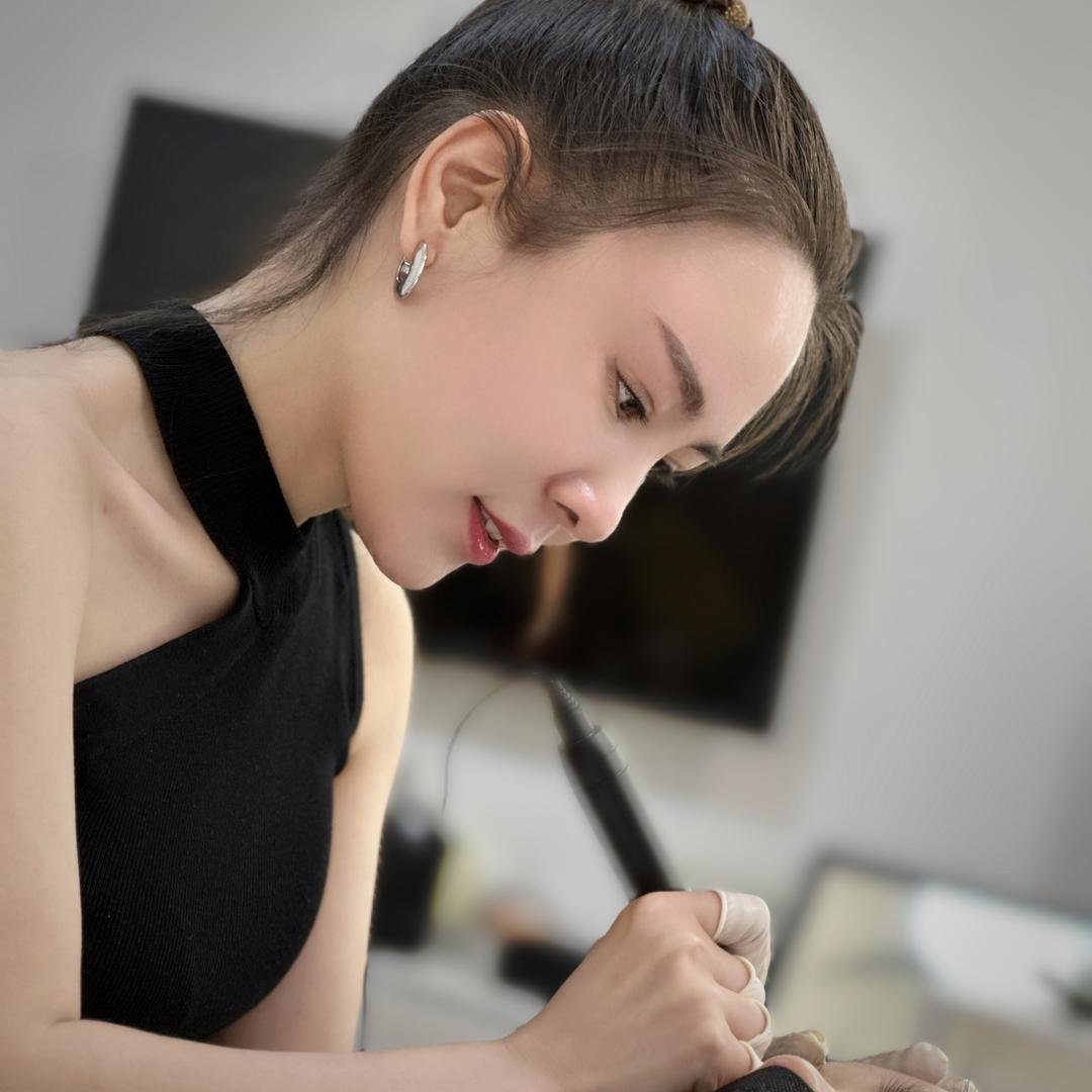 栢兮颜·鲜言科技护肤