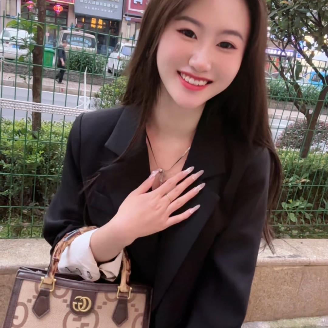 都叫我小周同志