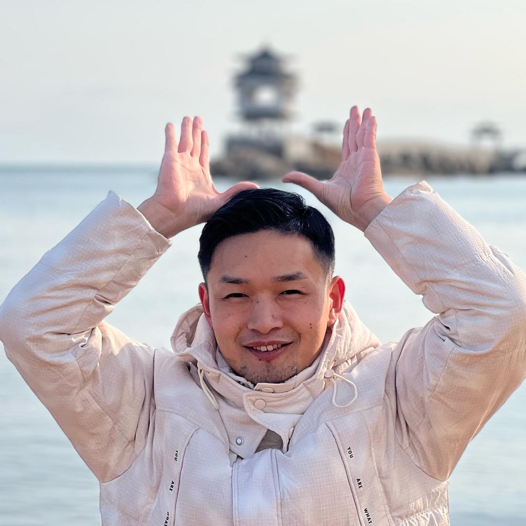 雄哥不帅