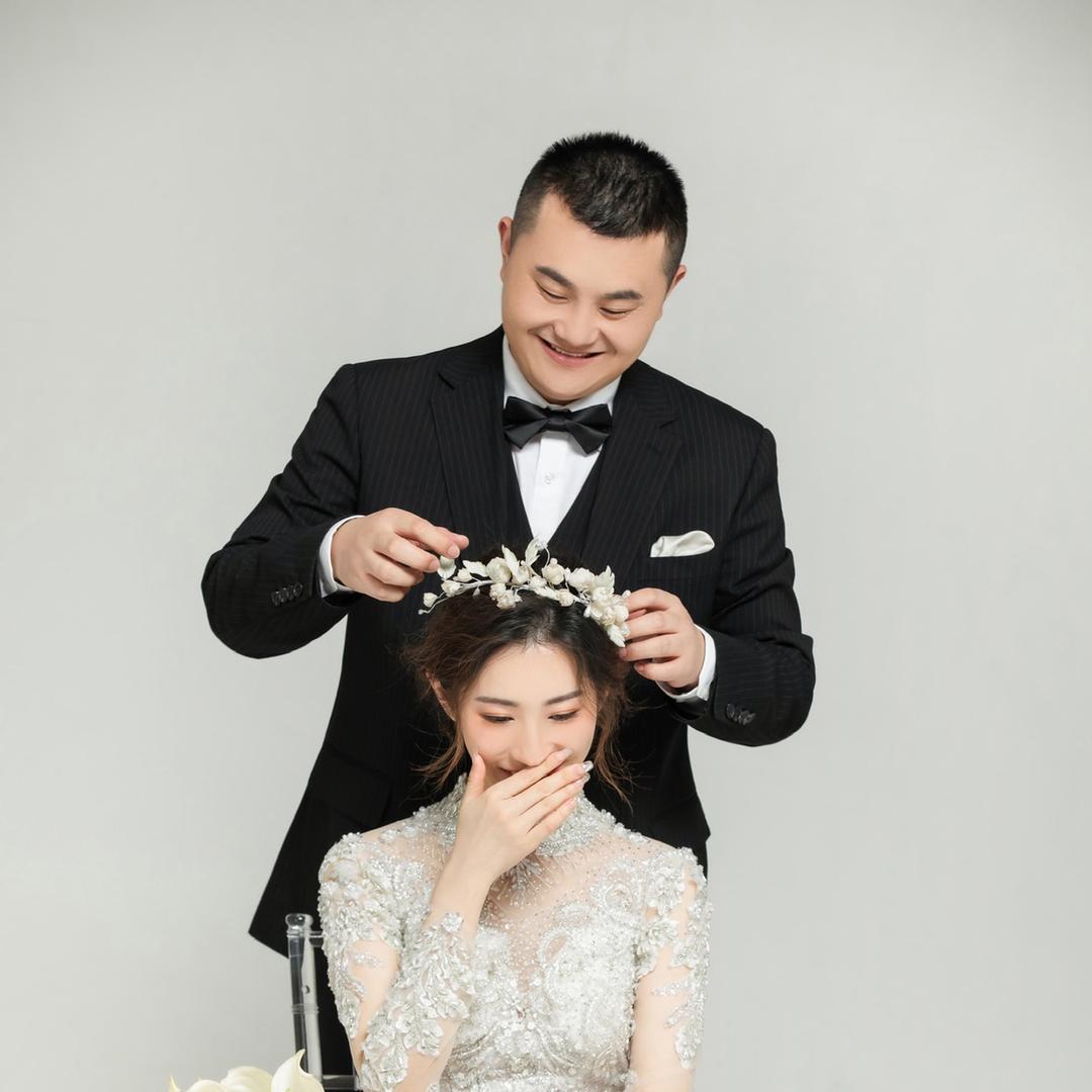 杰哥中誉投资控股（海口）集团有限公司
