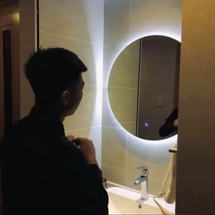 小特.