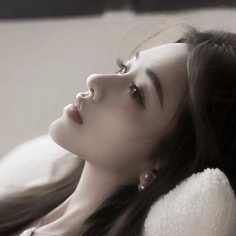 -小璐🦋