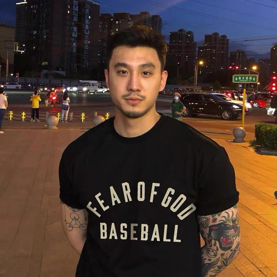 何志武